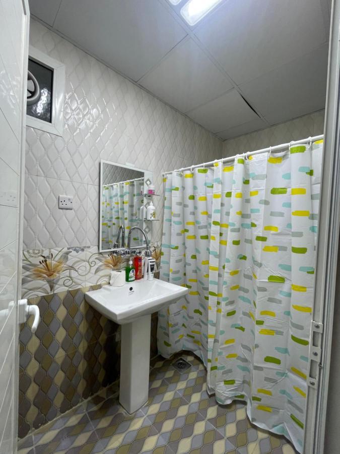 Private 2Bedroom Villa With T&B And Kitchenette Near Abu Dhabi International Airport Exterior photo